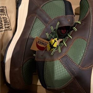 Avenger Work Boots green brown men size 10 med brand new